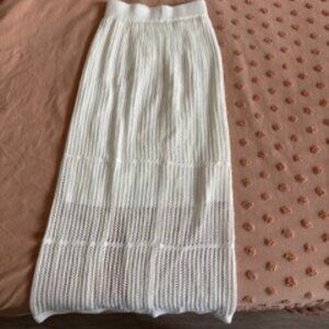 Crochet White Midi Skirt - GU (sister brand to Uniqlo)